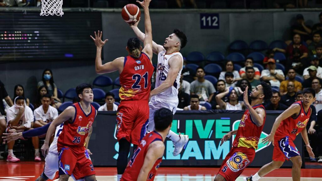 Pba Meralco Holds Off Adrian Nocum S Ot Surge Clinches First Win