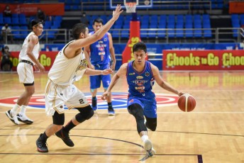 timthumb.php?src=https%3A%2F%2Ftiebreakertimes.com.ph%2Fwp-content%2Fuploads%2F2021%2F03%2F2021-Chooks-to-Go-MPBL-Lakan-Finals-Game-One-Davao-Occi-def-San-Juan-Mike-Ayonayon-1024x684.jpg&h=230&q=90&f= Billy Robles saves the day as Davao Occidental stuns San Juan in MPBL Finals Game One Basketball MPBL News  - philippine sports news