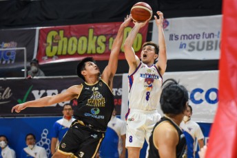 timthumb.php?src=https%3A%2F%2Ftiebreakertimes.com.ph%2Fwp-content%2Fuploads%2F2021%2F03%2F2021-Chooks-to-Go-MPBL-Lakan-Finals-Game-Two-San-Juan-def-Davao-Occidental-John-Wilson-1024x684.jpg&h=230&q=90&f= Ayonayon takes over as San Juan ties MPBL Finals series Basketball MPBL News  - philippine sports news
