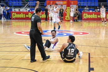 timthumb.php?src=https%3A%2F%2Ftiebreakertimes.com.ph%2Fwp-content%2Fuploads%2F2021%2F03%2F2021-Chooks-to-Go-MPBL-Lakan-Finals-Game-Two-San-Juan-def-Davao-Occidental-Joseph-Marquez-1024x684.jpg&h=230&q=90&f= Ayonayon takes over as San Juan ties MPBL Finals series Basketball MPBL News  - philippine sports news