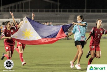 timthumb.php?src=https%3A%2F%2Ftiebreakertimes.com.ph%2Fwp-content%2Fuploads%2F2022%2F07%2F2022-AFF-Womens-Championship-Philippines-vs-Thailand-Finals-PH-Flag-1024x683.jpg&h=230&q=90&f= Filipinas make history, cop PH's first-ever AFF Women's crown 2022 AFF Women’s Championship Filipinas Football News  - philippine sports news