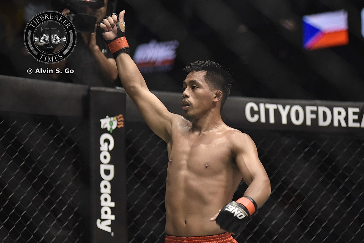 ONE-Kings-of-Destiny-Honorio-Banario-def-Jaroslav-Jartim Adrian Pang all praises for Team Lakay fighters Mixed Martial Arts News ONE Championship  - philippine sports news