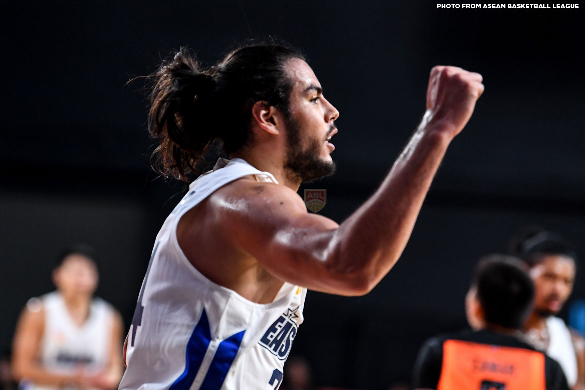 2017-18-ABL-Season-Hong-Kong-def-Mono-Vampire-Christian-Standhardinger Christian Standhardinger seeks improvements even after scoring 40 ABL Basketball News  - philippine sports news