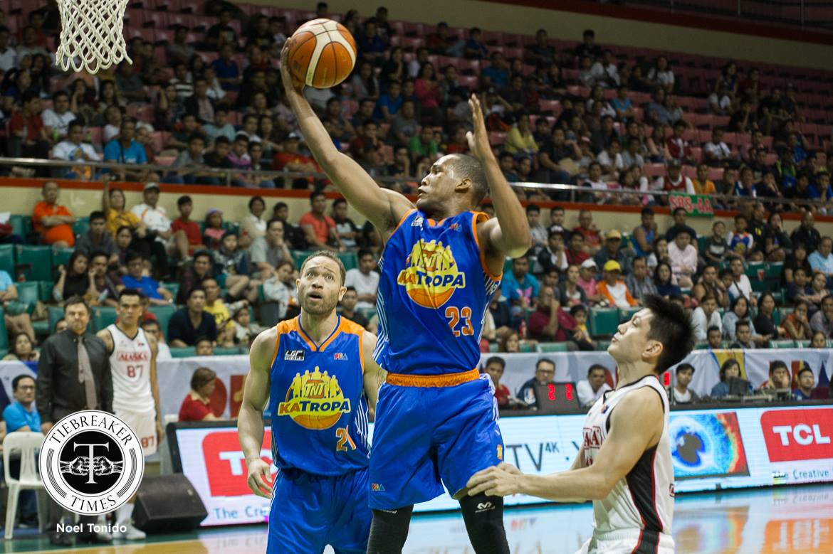 2018-PBA-Philippine-Cup-TNT-def-Alaska-Sidney-Onwubere Sidney Onwubere does not back down against Calvin Abueva in debut Basketball News PBA  - philippine sports news