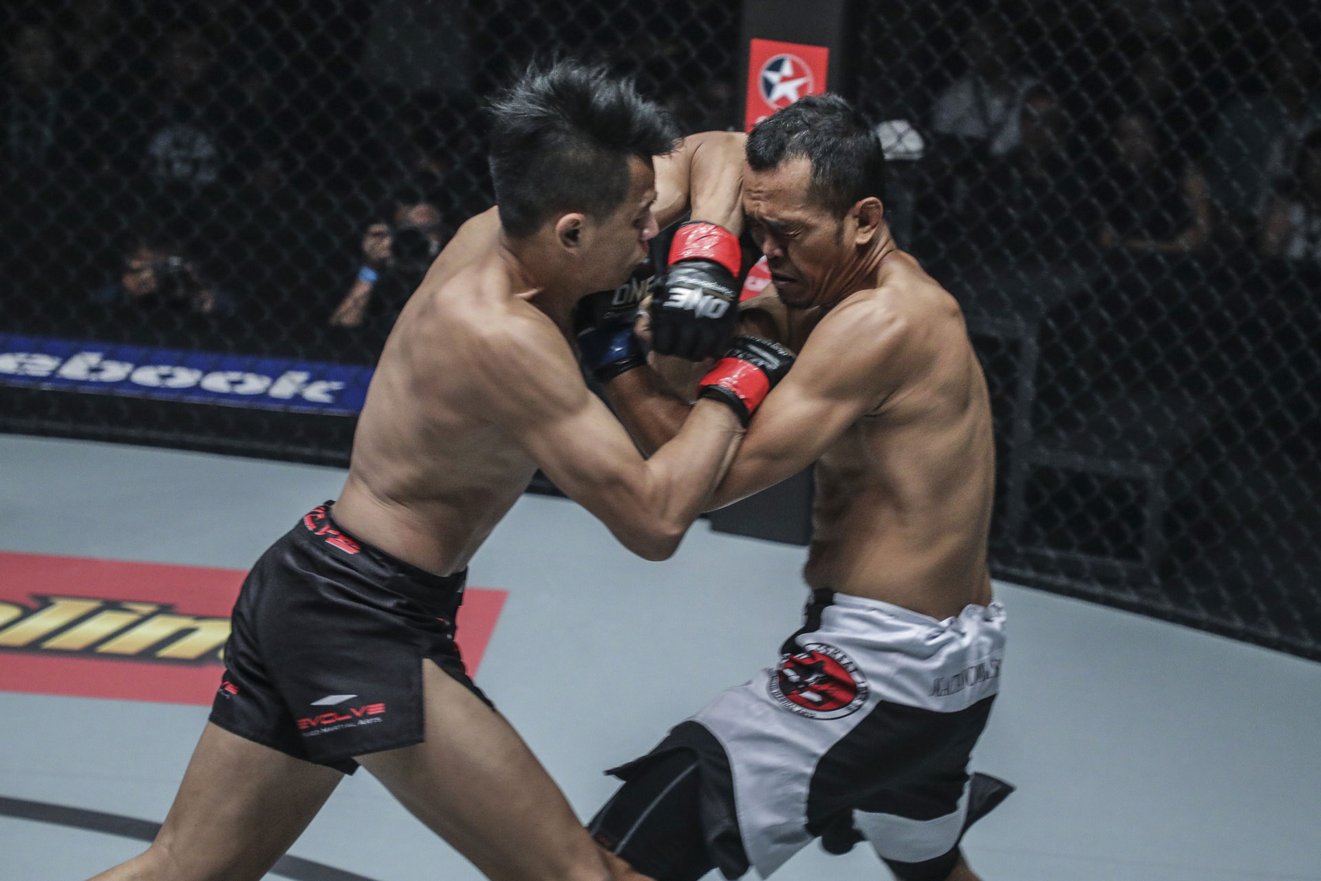 ONE-Warriors-of-the-World-Sagetdao-Petpayathai-def-Jimmy-Yabo All Filipino fighters finished in Warriors of the World Mixed Martial Arts News ONE Championship  - philippine sports news