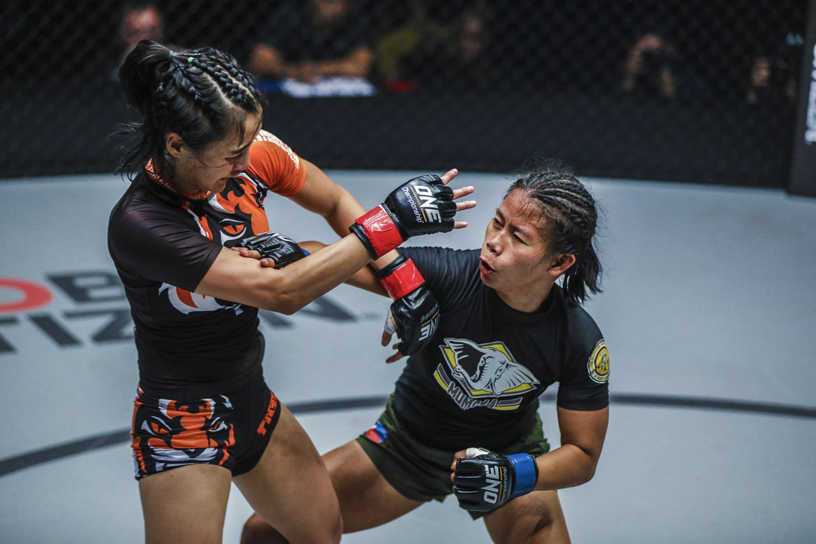 one-iron-will-Angelie-Sabanal-defeats-Rika-Ishige Jeremy Miado, Angelie Sabanal score twin upsets against hometown favorites Mixed Martial Arts News ONE Championship  - philippine sports news