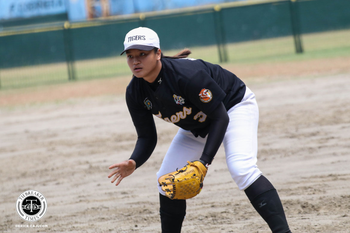 uaap-season-80-softball-finals-game-1–ust-def-adu—bianca-hernandez