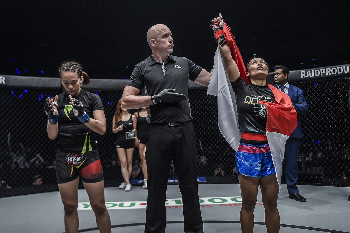 one-grit-and-glory-Priscilla-Hertati-Lumban-Gaol-defeats-Rome-Trinidad Eric Kelly suffers 5th straight loss Mixed Martial Arts News ONE Championship  - philippine sports news