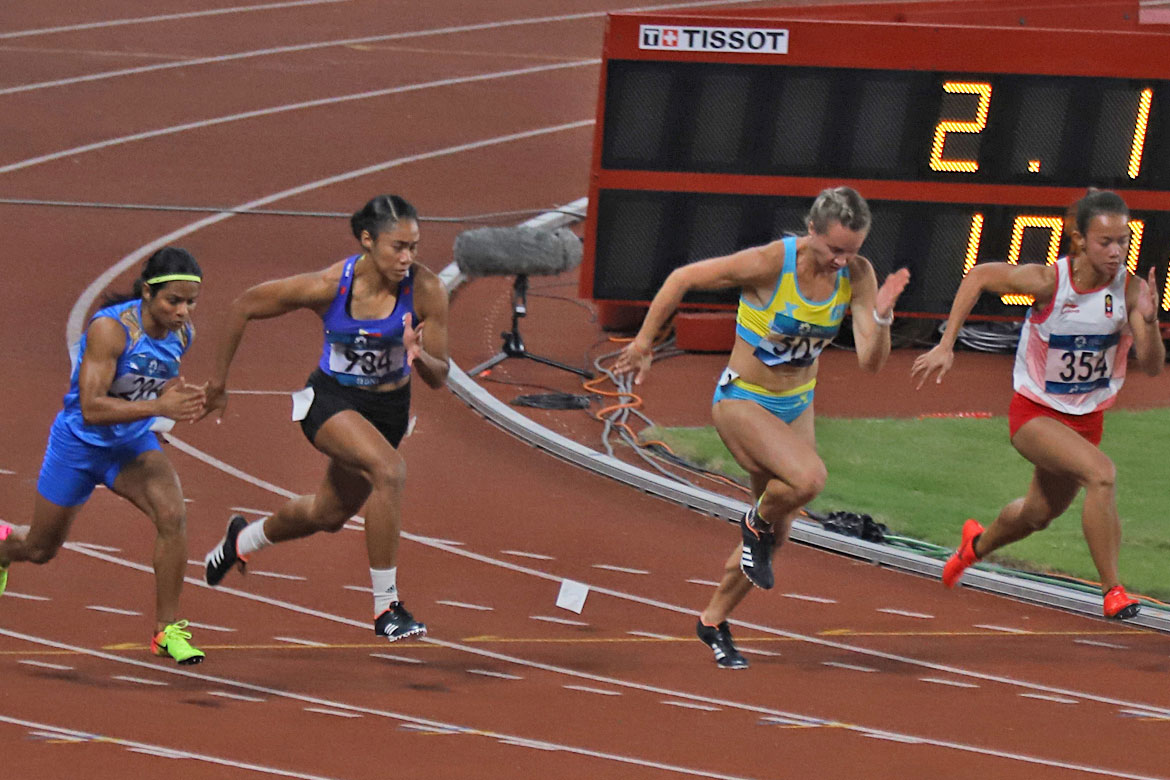 Kristina Knott Qualifies For 200m Final