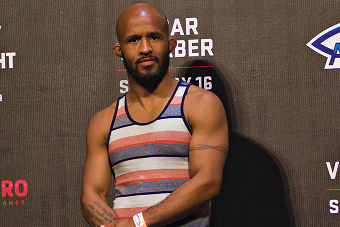 The Ultimate Fighter' coaches send winner to Demetrious Johnson