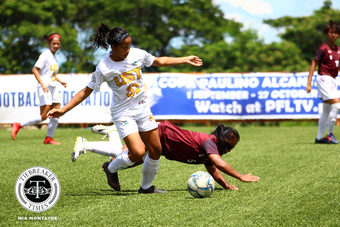 PFFWL-2018-M2-UST-def-UP-Punzalan PFFWL Roundup: La Salle conquers Ateneo as UST nails sixth win ADMU DLSU Football News PFF Women's League UP UST  - philippine sports news
