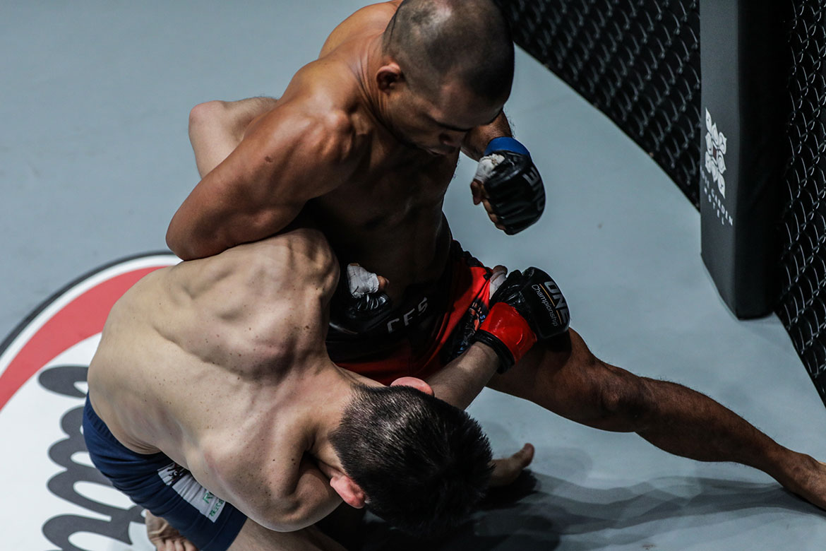 ONE-Reign-of-Valor-Catalan-def-Naito Rene Catalan's decade-long journey returns home Mixed Martial Arts News ONE Championship  - philippine sports news