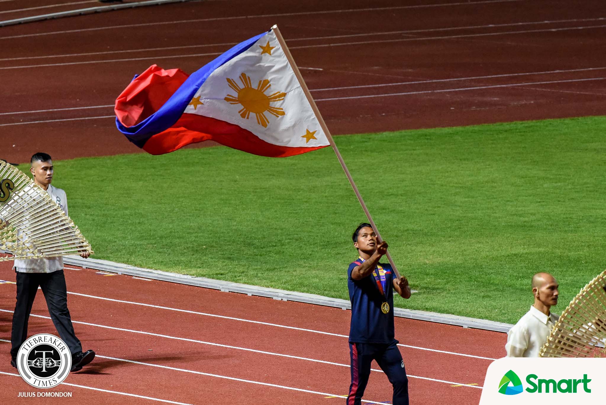 2019-sea-games-closing-roger-casugay Roger Casugay becomes first Filipino to win international fair play award News Surfing  - philippine sports news
