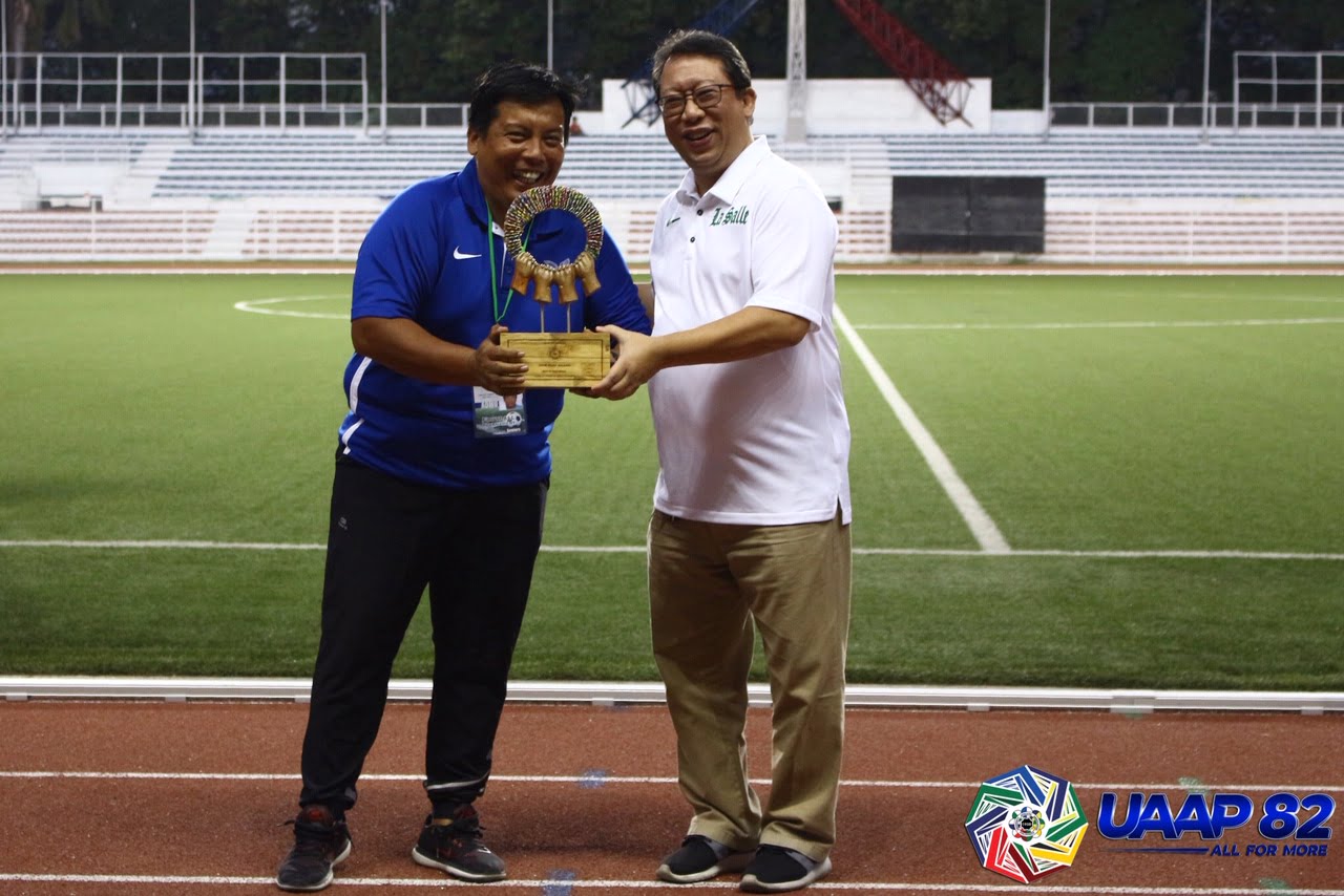 UAAP-82-BOY’S-FOOTBALL-Awarding-Fair-Play-Ateneo-Manlulo Bugas, Garciano share spotlight in UAAP 82 Boys' Football awardees ADMU DLSU FEU Football News NU UAAP  - philippine sports news