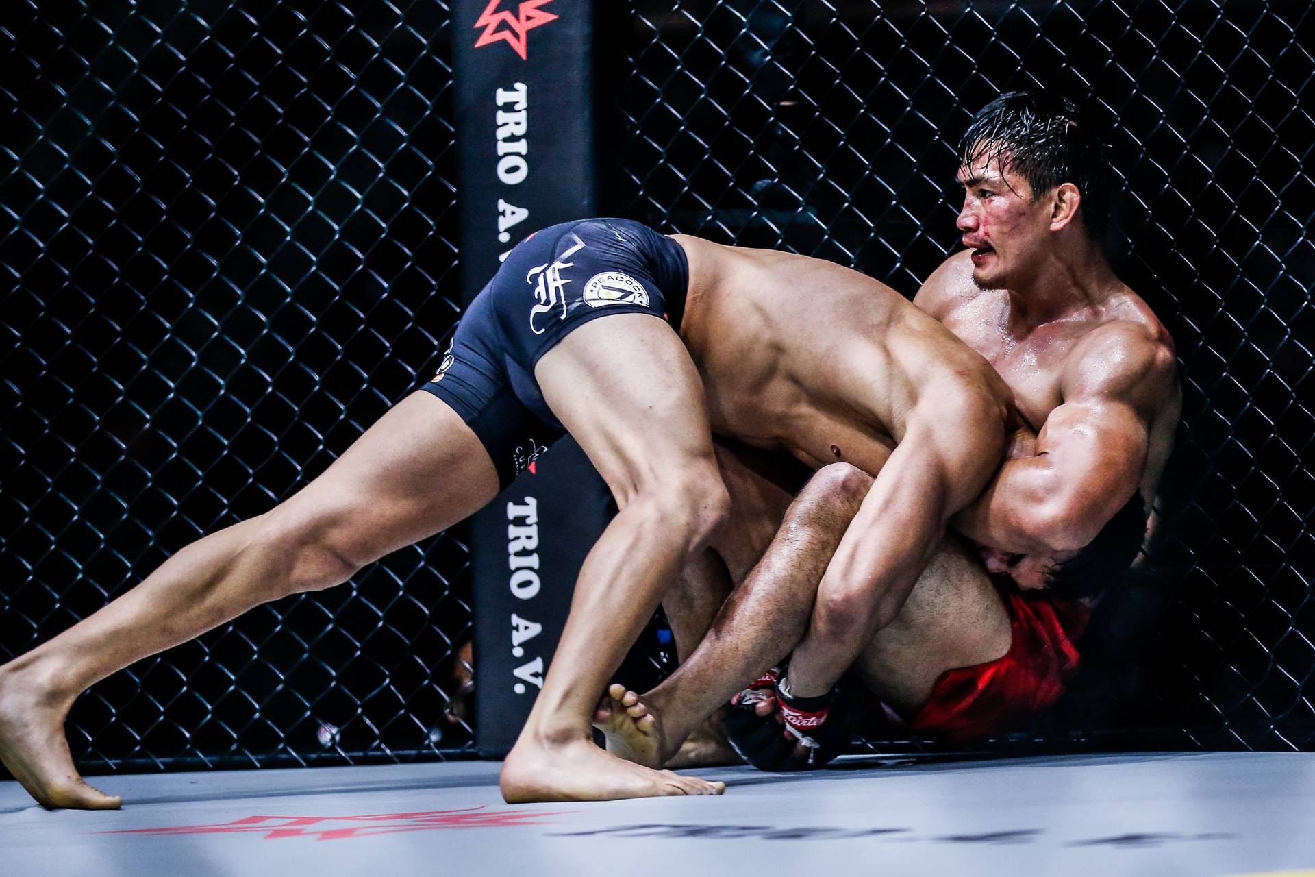 Buist on Folayang s loss to Caruso He buckled under the pressure