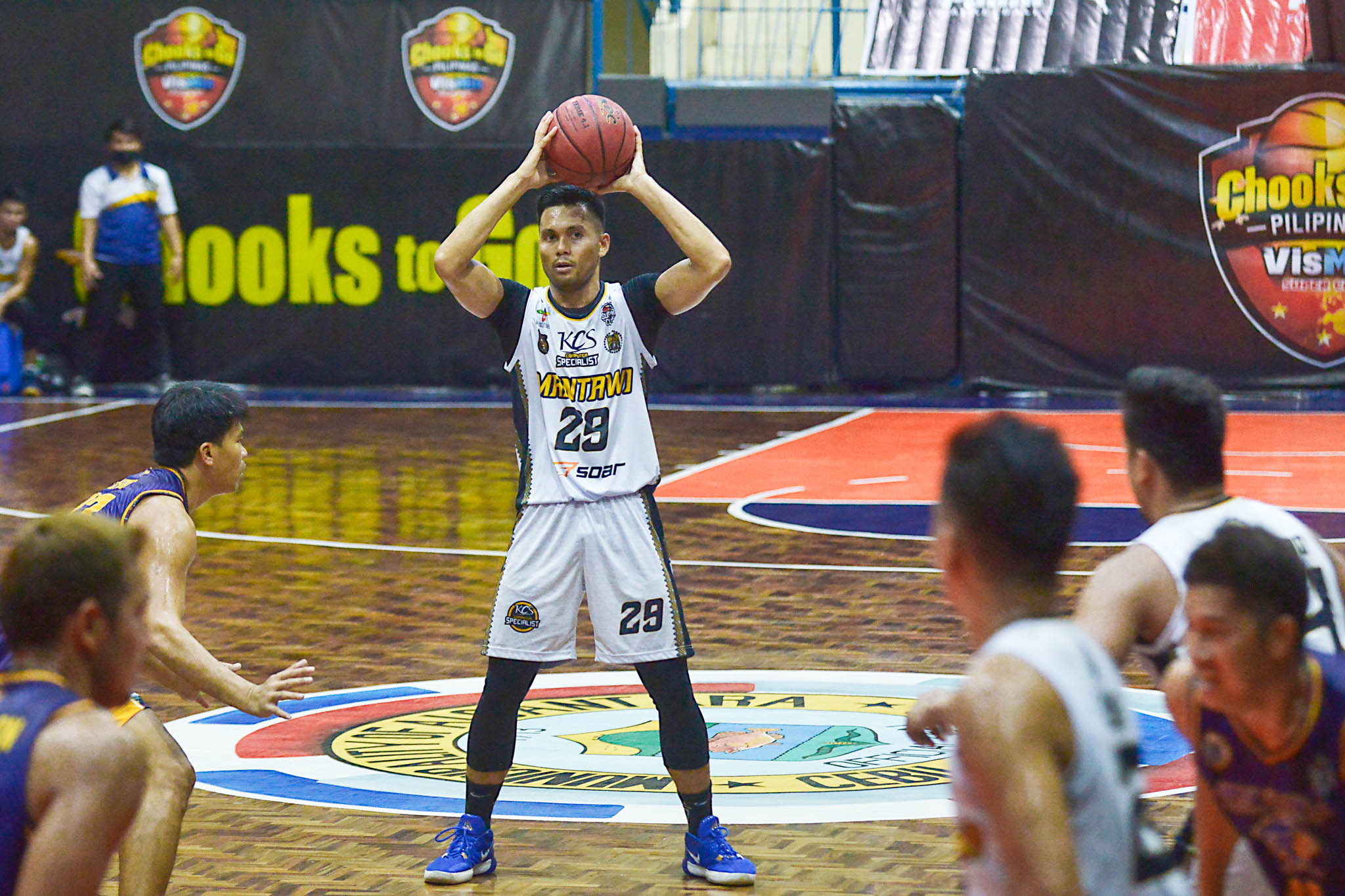 2021-Chooks-to-Go-VisMin-Cup-Visayas-semis-Mandaue-vs-Lapu-Lapu-Gryann-Mendoza-3 Gryann Mendoza carries KCS Mandaue past ARQ Lapu-Lapu, to VisMin Finals Basketball News VisMin Super Cup  - philippine sports news
