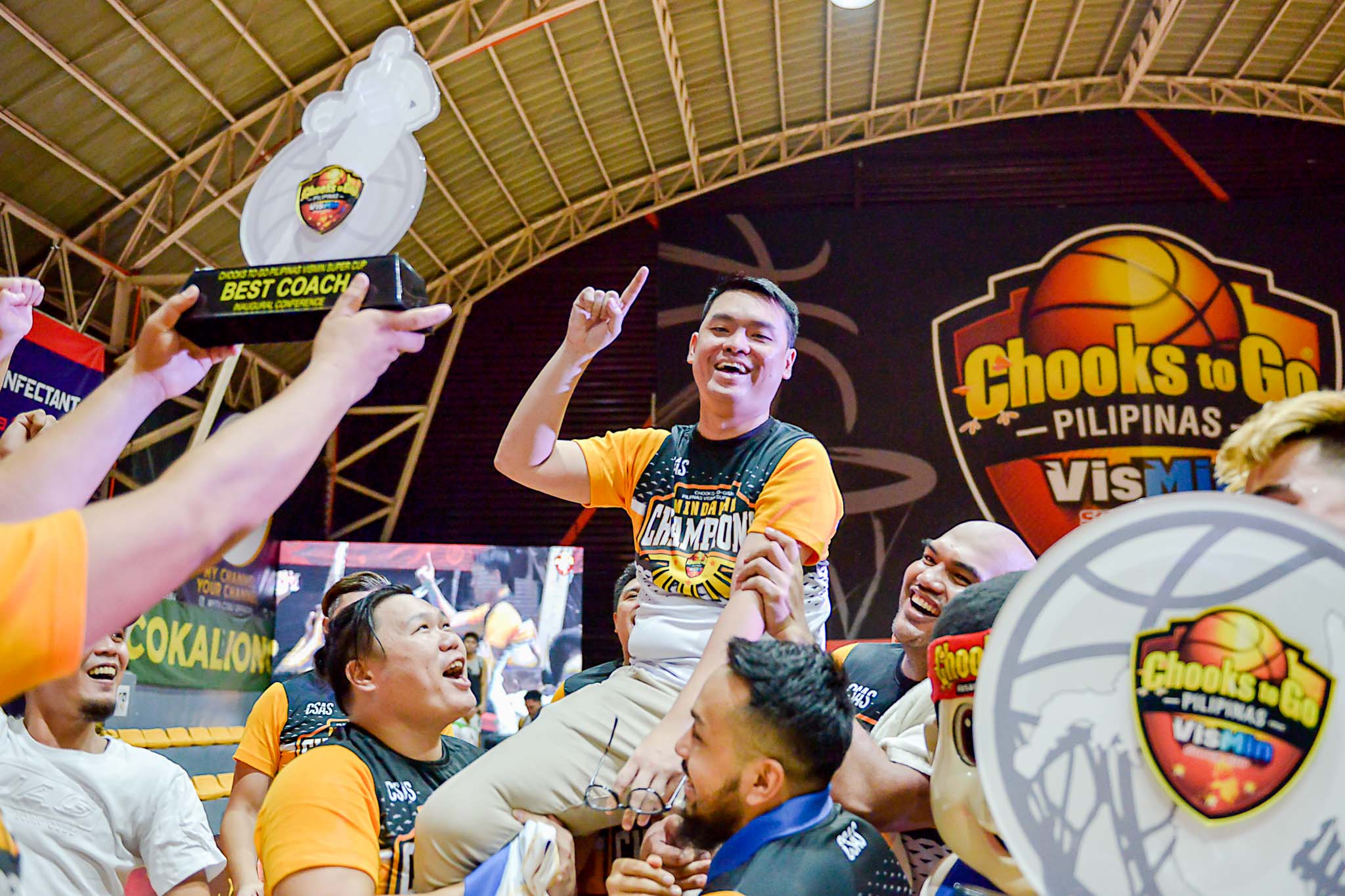 2021-Chooks-VisMin-Mindanao-Finals-Roxas-vs-Basilan-Jerson-Cabiltes-celebration Mabulac, Bitoon have mixed emotions facing ex-team Basilan in MPBL Final Basketball MPBL News  - philippine sports news