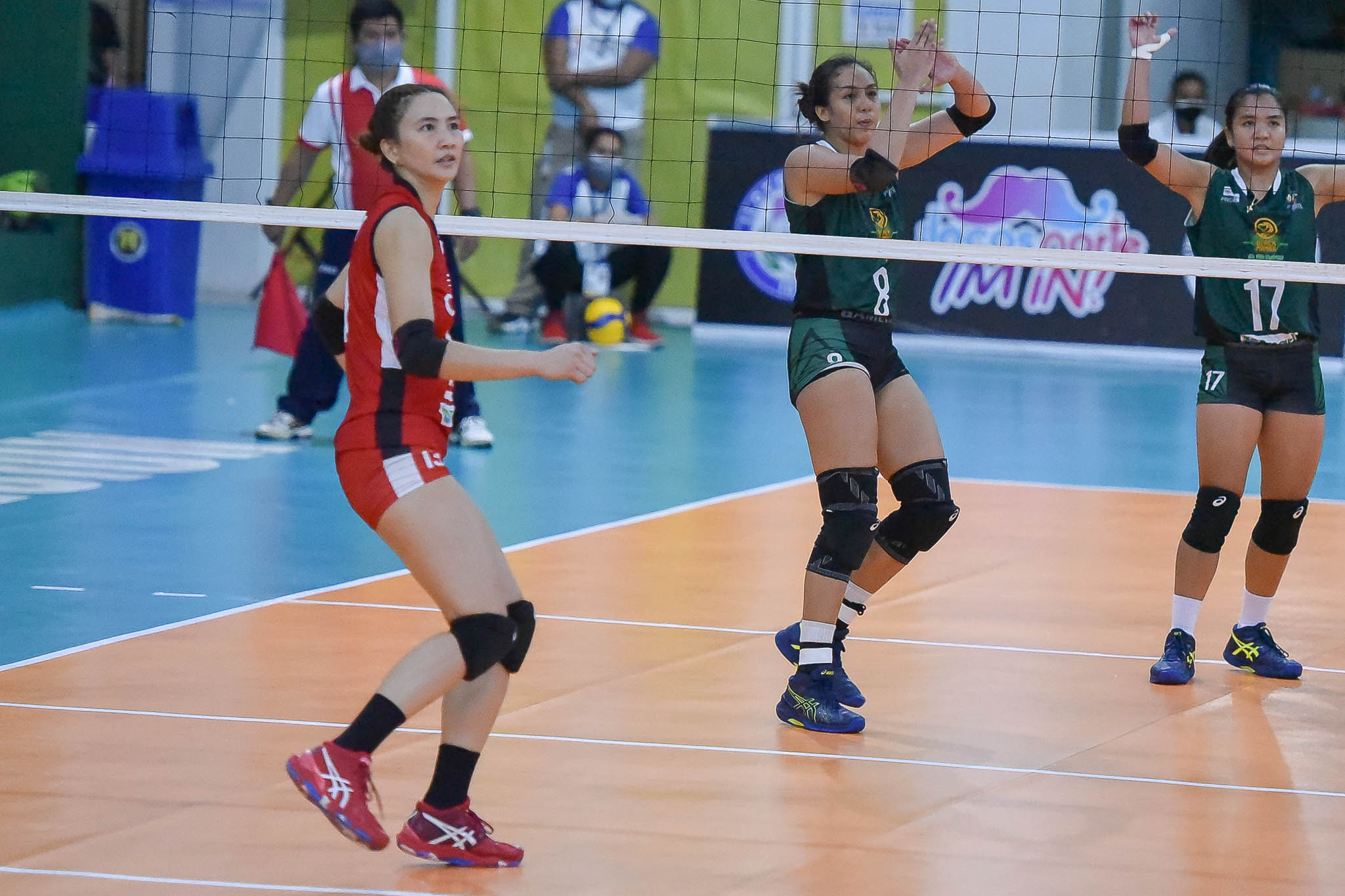 2021-PVL-Open-Army-vs.-Cignal-Rachel-Daquis-Jovelyn-Gonzaga-1583 Jovelyn Gonzaga reunites with Rachel Daquis, comes back home to Cignal News PVL Volleyball  - philippine sports news