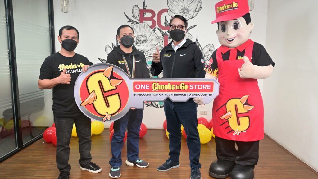 ChookstoGo gives '92 Olympics bronze medalist Roel Velasco own store