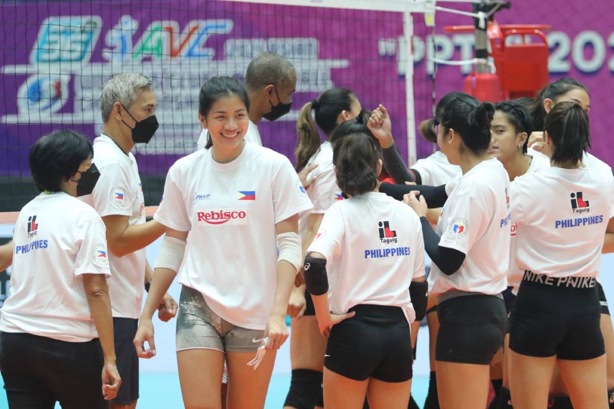 2021-AVC-Womens-Club-Rebisco-PH-with-Kianna-Dy RDJ did not expect F2's golden sweep of PNVFCL News Volleyball  - philippine sports news