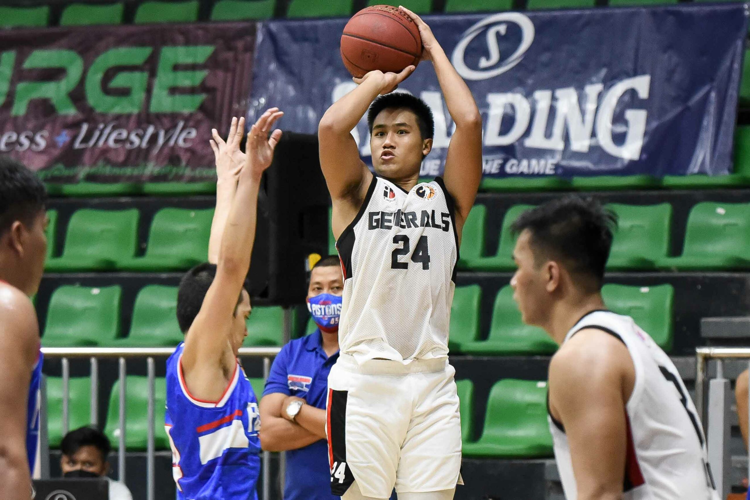 2021-Chooks-NBL-Taguig-vs-Laguna-Francisco-Tancioco-scaled Francisco Tancioco catches fire as Taguig survives Laguna to go to 2-0 in NBL Basketball NBL News  - philippine sports news