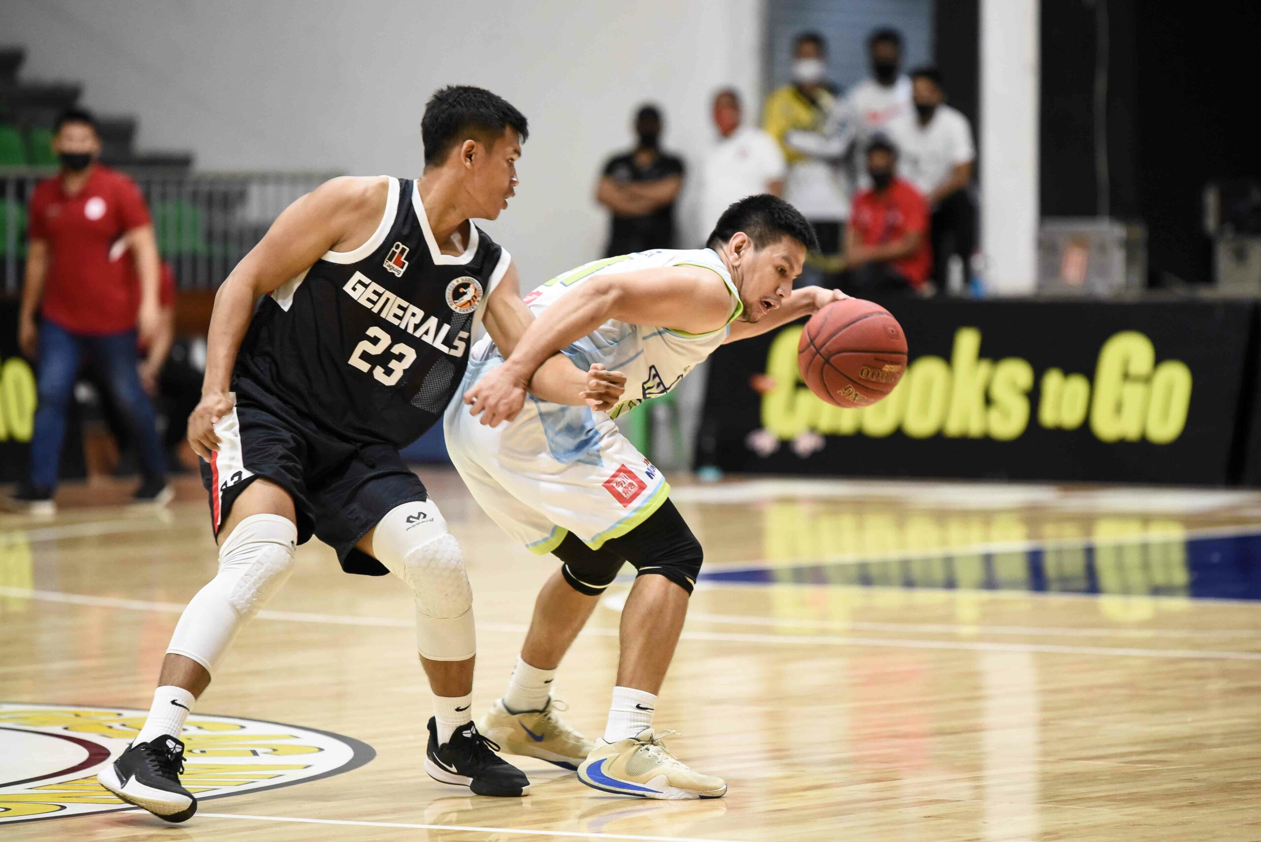 2021-Chooks-NBL-Muntinlupa-vs-Taguig-Jed-Mendoza-Muntinlupa-scaled NBL: Enguio, Mendoza fill statsheet, power Muntinlupa past Taguig Basketball NBL News  - philippine sports news