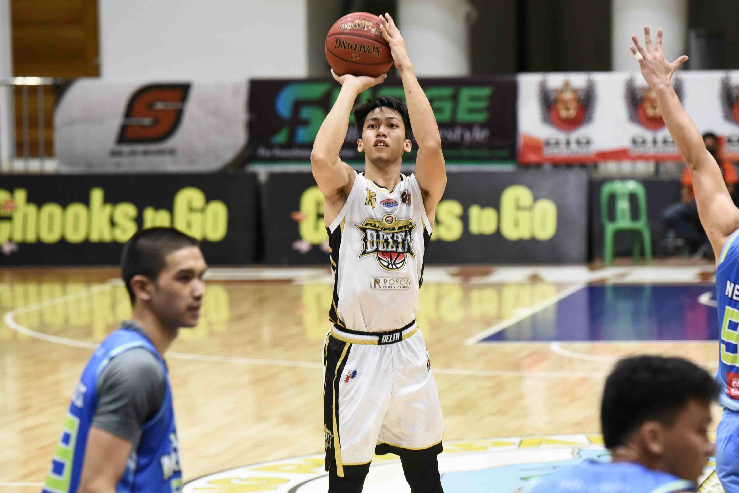 2021-Chooks-NBL-Pampanga-vs-Muntinlupa-Rhanzelle-Yong-Pampanga-scaled Yong, Dyke shine as Pampanga thrashes Muntinlupa in NBL Basketball NBL News  - philippine sports news