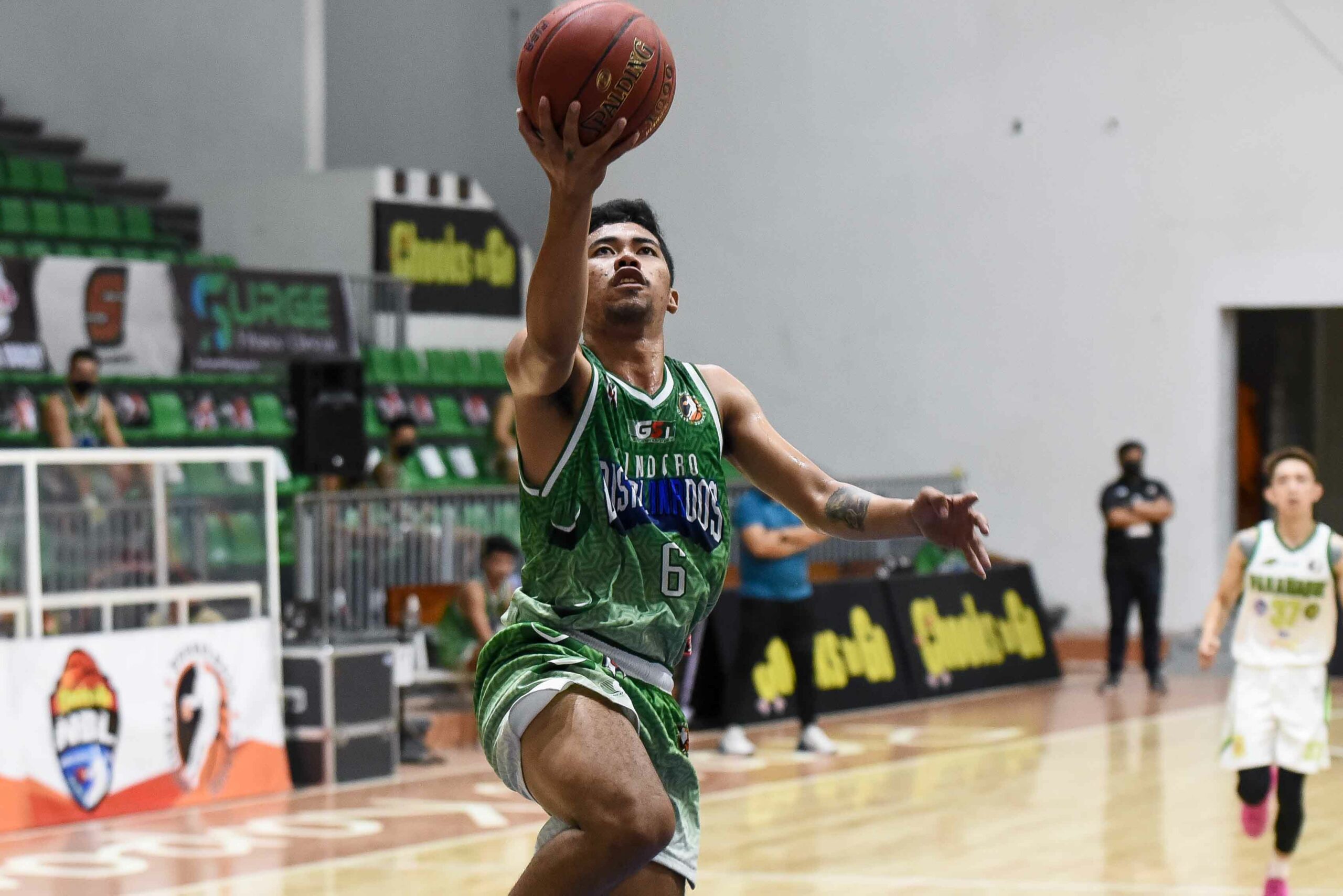 2021-Chooks-NBL-Paranaque-vs-Mindoro-Luigi-Natada-Mindoro-scaled Luigi Natada lifts Ejay Falcon to successful NBL debut as Mindoro outlasts Paranaque Basketball NBL News  - philippine sports news