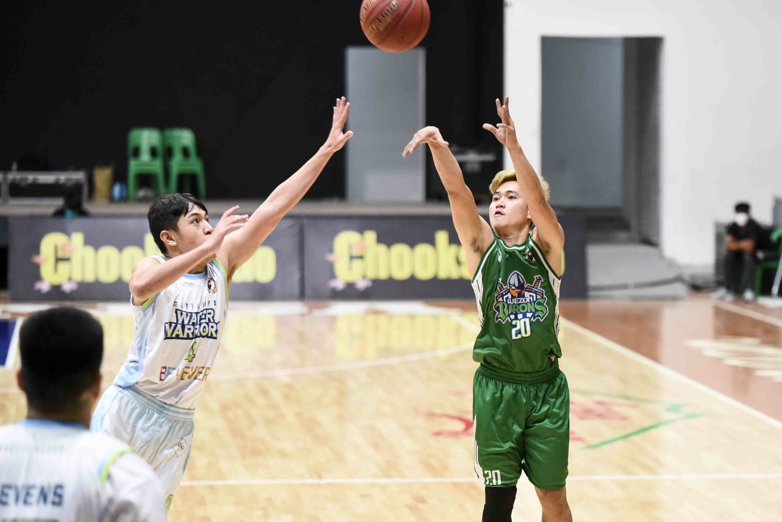 2021-Chooks-NBL-Muntinlupa-vs-Quezon-Christopher-Lagrama-Quezon-scaled Mendoza, Enguio tow Muntinlupa past Quezon, seal NBL third seed Basketball NBL News  - philippine sports news
