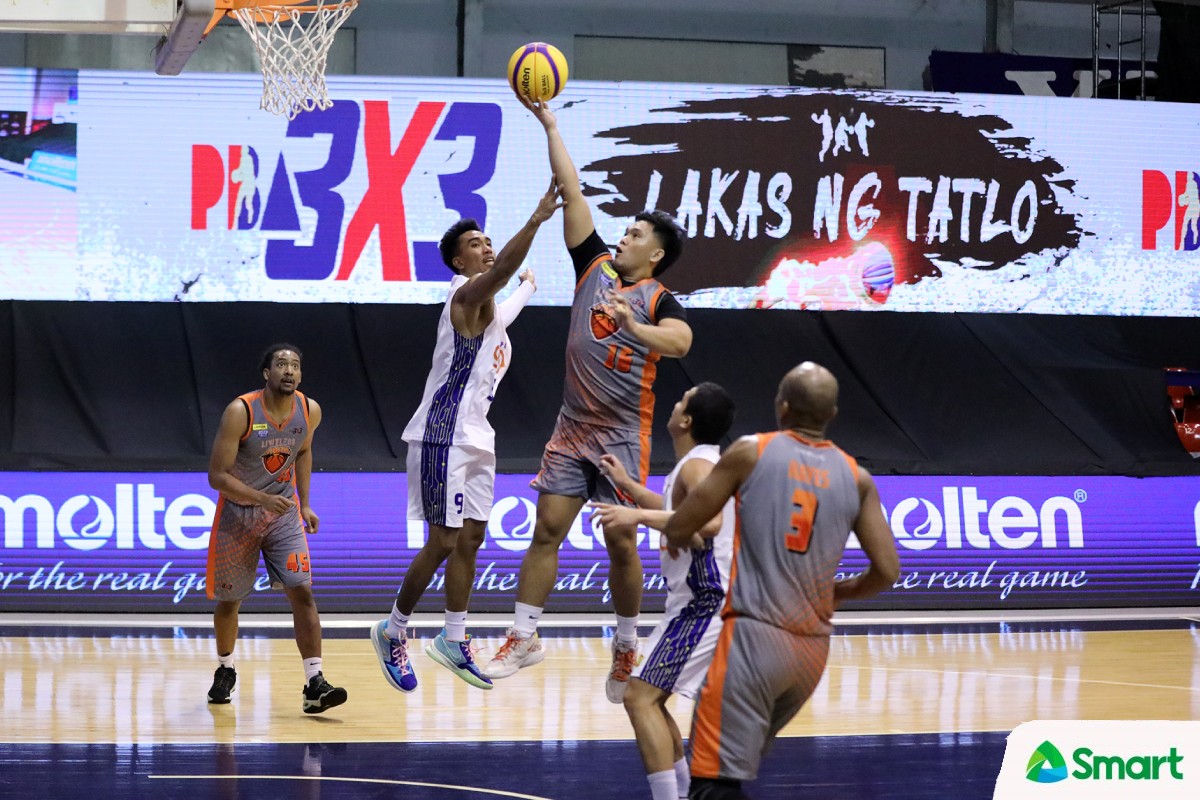 2021-PBA-3X3-Leg-3-Limitless-def-TNT-Raymar-Caduyac Two-man TNT falls to Limitless in PBA 3x3 as Gray suffers knee injury 3x3 Basketball News PBA 3X3  - philippine sports news