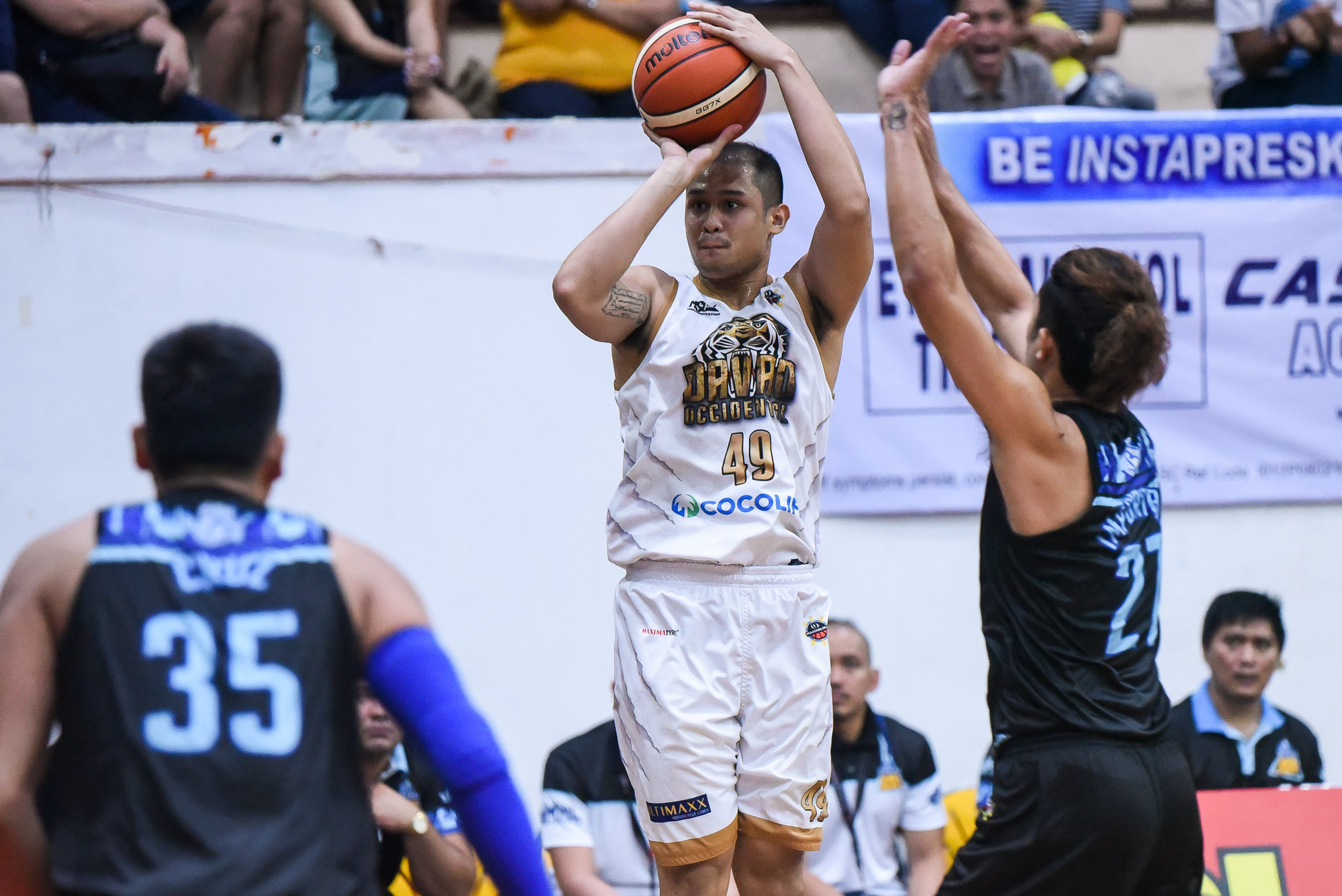 MPBL-2019-Makati-vs-Davao-Bonleon Bonleon almost migrated to AUS before finding new lease with Roxas Basketball News VisMin Super Cup  - philippine sports news