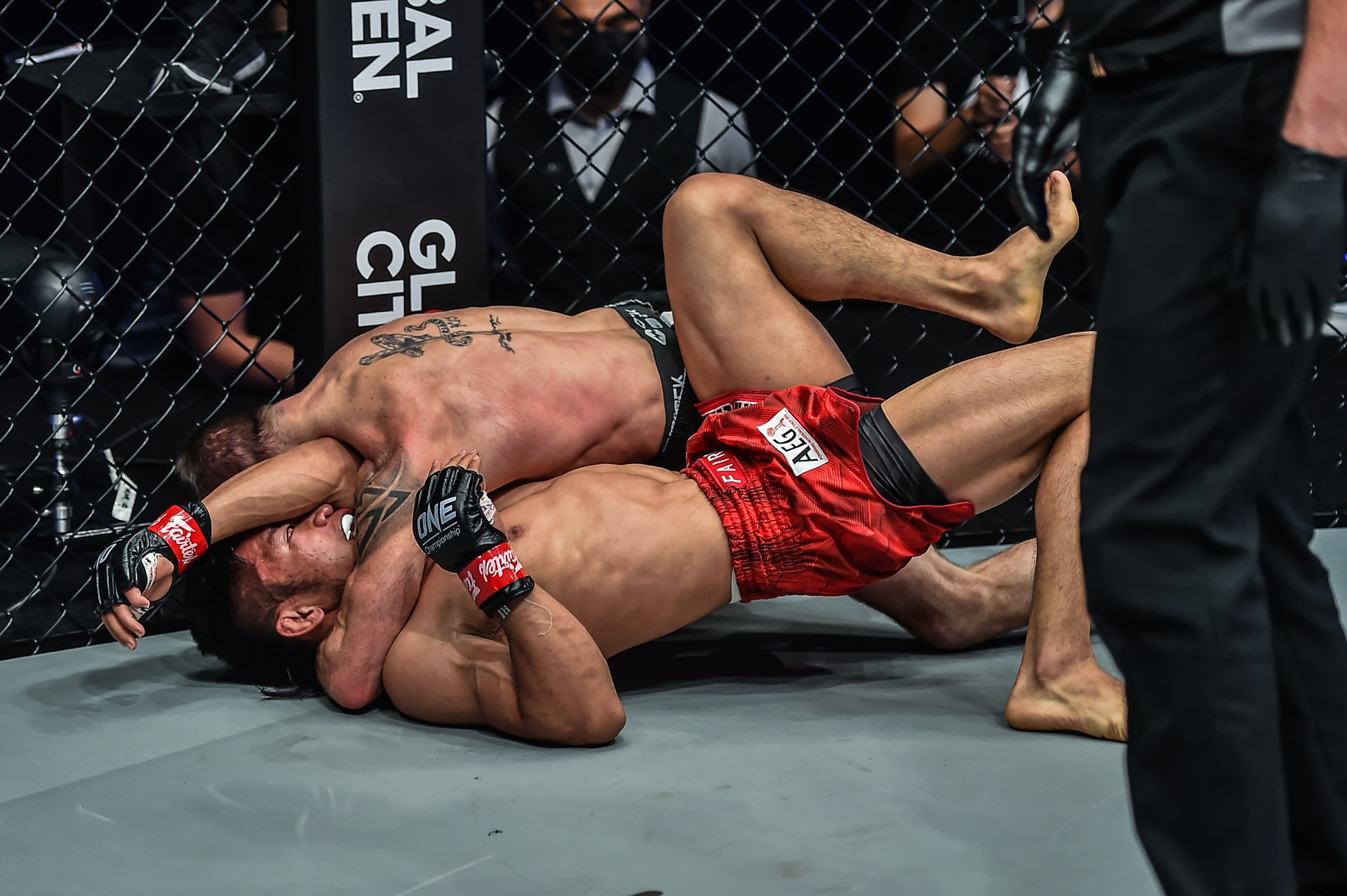 ONE-Next-Gen-Jared-Brooks-arm-triangle-on-Lito-Adiwang Minowa believes he showed Brooks the blueprint in defeating Adiwang Mixed Martial Arts News ONE Championship  - philippine sports news