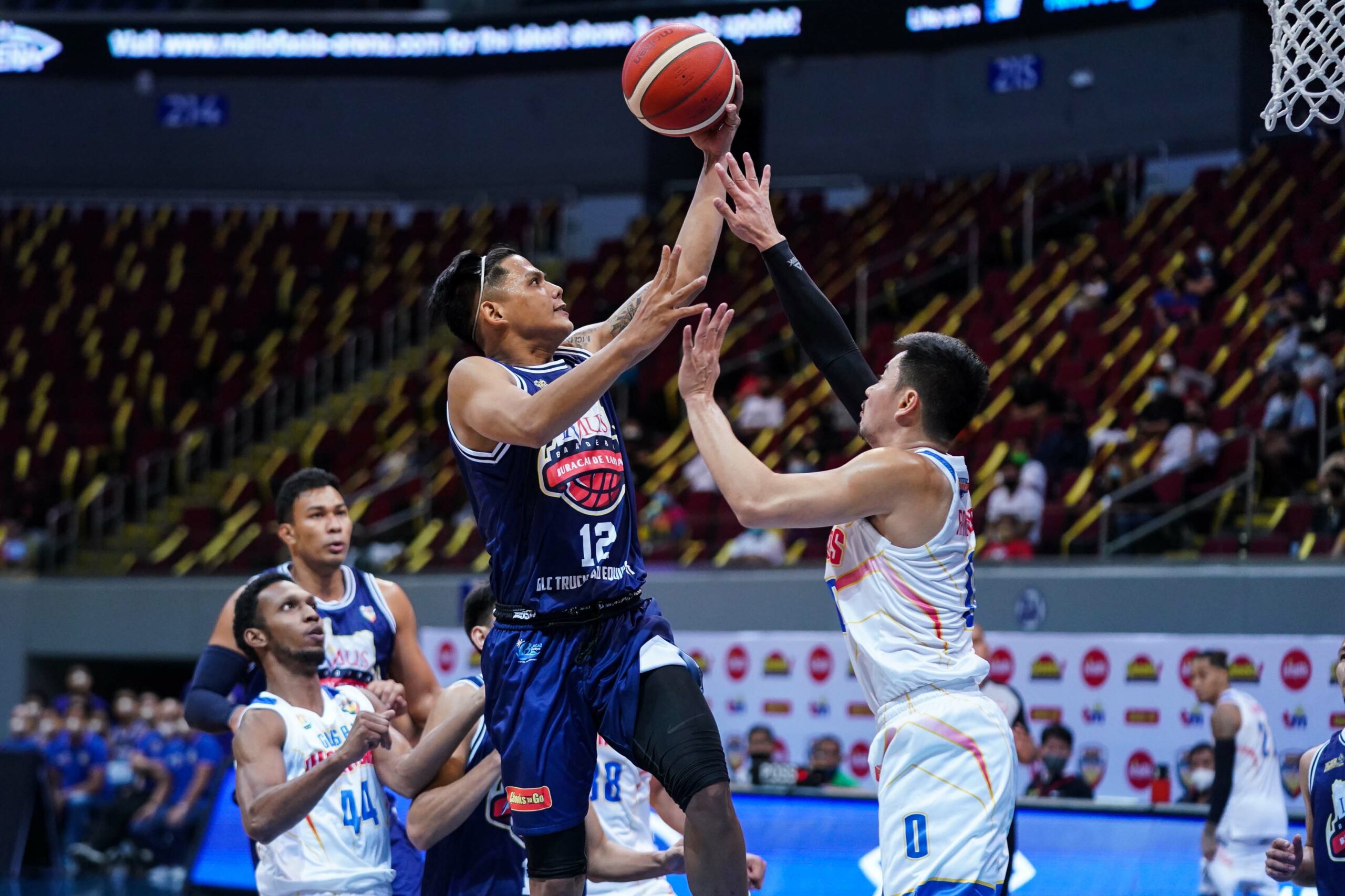 2021-Chooks-MPBL-Gen-San-vs-Imus-Adi-Santos-scaled MPBL: Gerald Anderson's early heater not enough for Gen San as Imus goes to 2-0 Basketball MPBL News  - philippine sports news