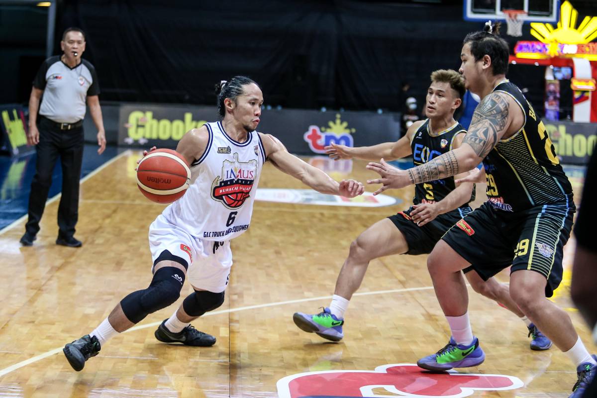 2021-Chooks-MPBL-Imus-vs-Mindoro-Ian-Melencio MPBL: Imus earns emotional win vs Mindoro as coach faints late in the game Basketball MPBL News  - philippine sports news