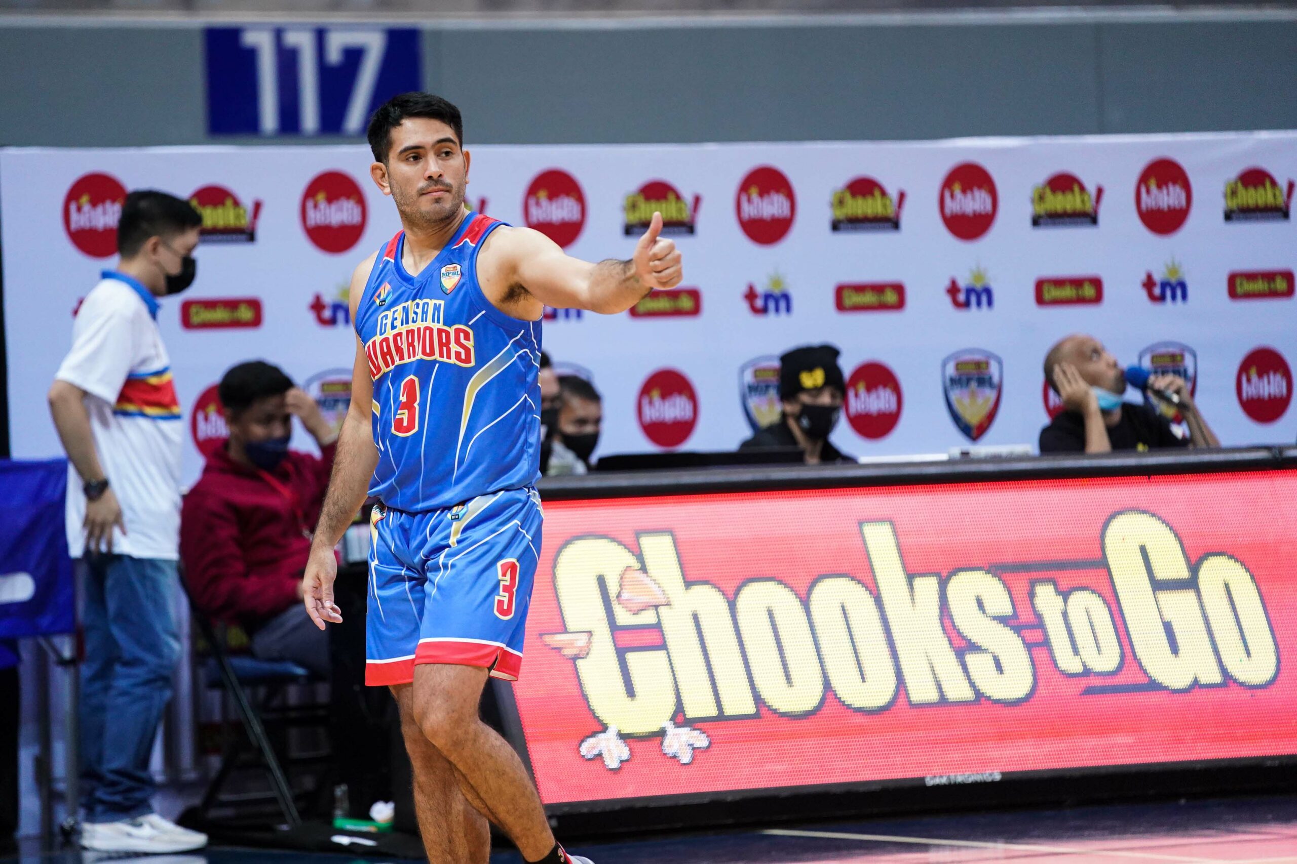 2021-Chooks-MPBL-Manila-vs-Gen-San-Gerald-Anderson-scaled MPBL: Lastimosa leads Manila to win no. 2, sends Anderson-led GenSan to brink Basketball News PBA  - philippine sports news