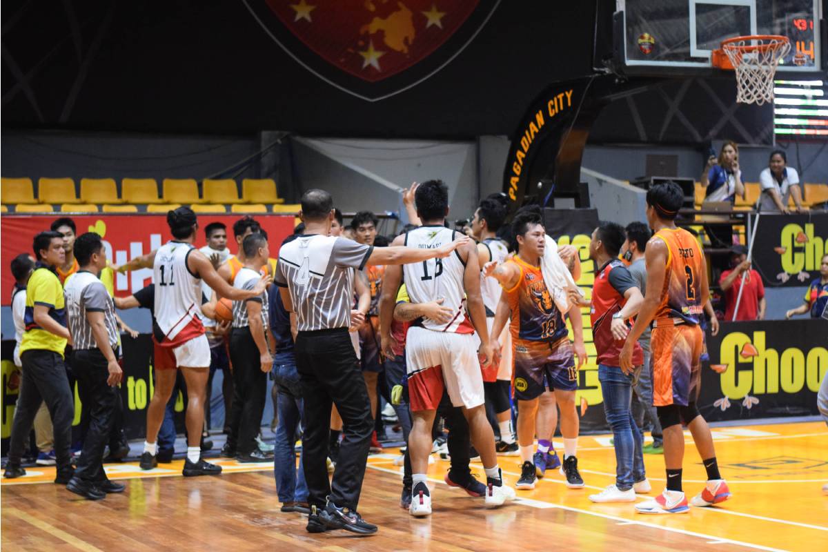 2021-Chooks-VisMIn-Zambo-Sibugay-vs-Kapatagan-Brawl Jan Jamon steps up in championship-clinching win for Sibugay Basketball News VisMin Super Cup  - philippine sports news