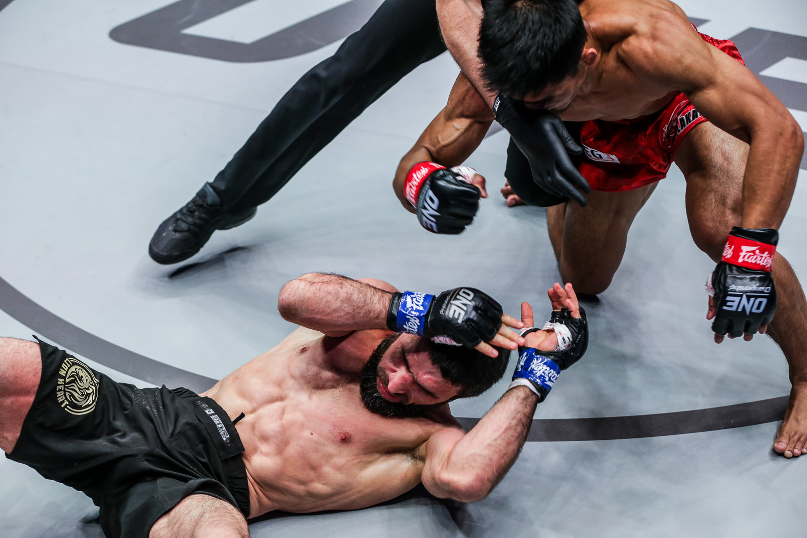 ONE-Winter-Warriors-Stephen-Loman-def-Saadulaev 2021 in Review: Joshua Pacio leads PH MMA's new breed Bandwagon Wire Mixed Martial Arts ONE Championship  - philippine sports news