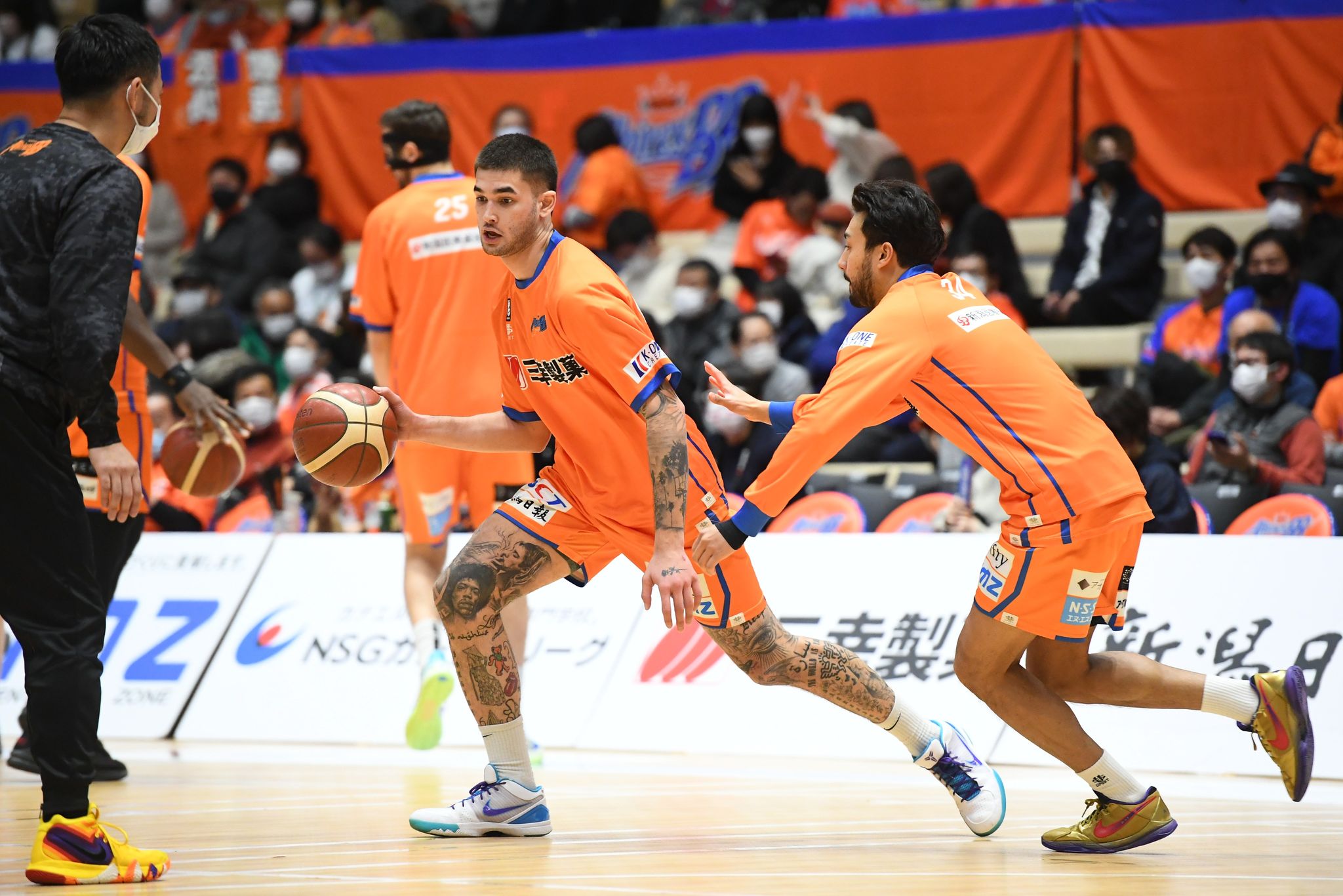 2021-22-B.League-Season-Shinshu-vs-Niigata-Kobe-Paras-2 Shiga-Toyama tilt cancelled as two Lakestars members test positive Basketball News  - philippine sports news