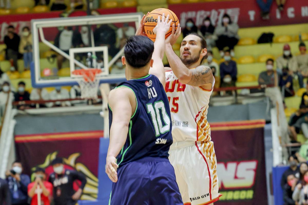2021-22-T1-League-Taichung-vs-Kaohsiung-Jason-Brickman T1: Brickman's Kaohsiung weathers Heading's 36-point game, Tiongson's Taoyuan snaps skid Basketball News  - philippine sports news