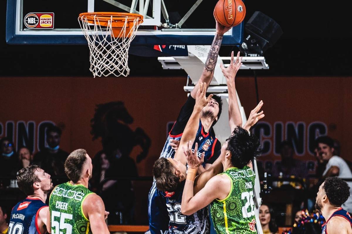 2021-22-NBL-Season-Adelaide-vs-SE-Melbourne-Kai-Sotto-vs-Zhou-Qi Kai Sotto bids Adelaide farewell, to make Hiroshima pitstop Basketball News  - philippine sports news