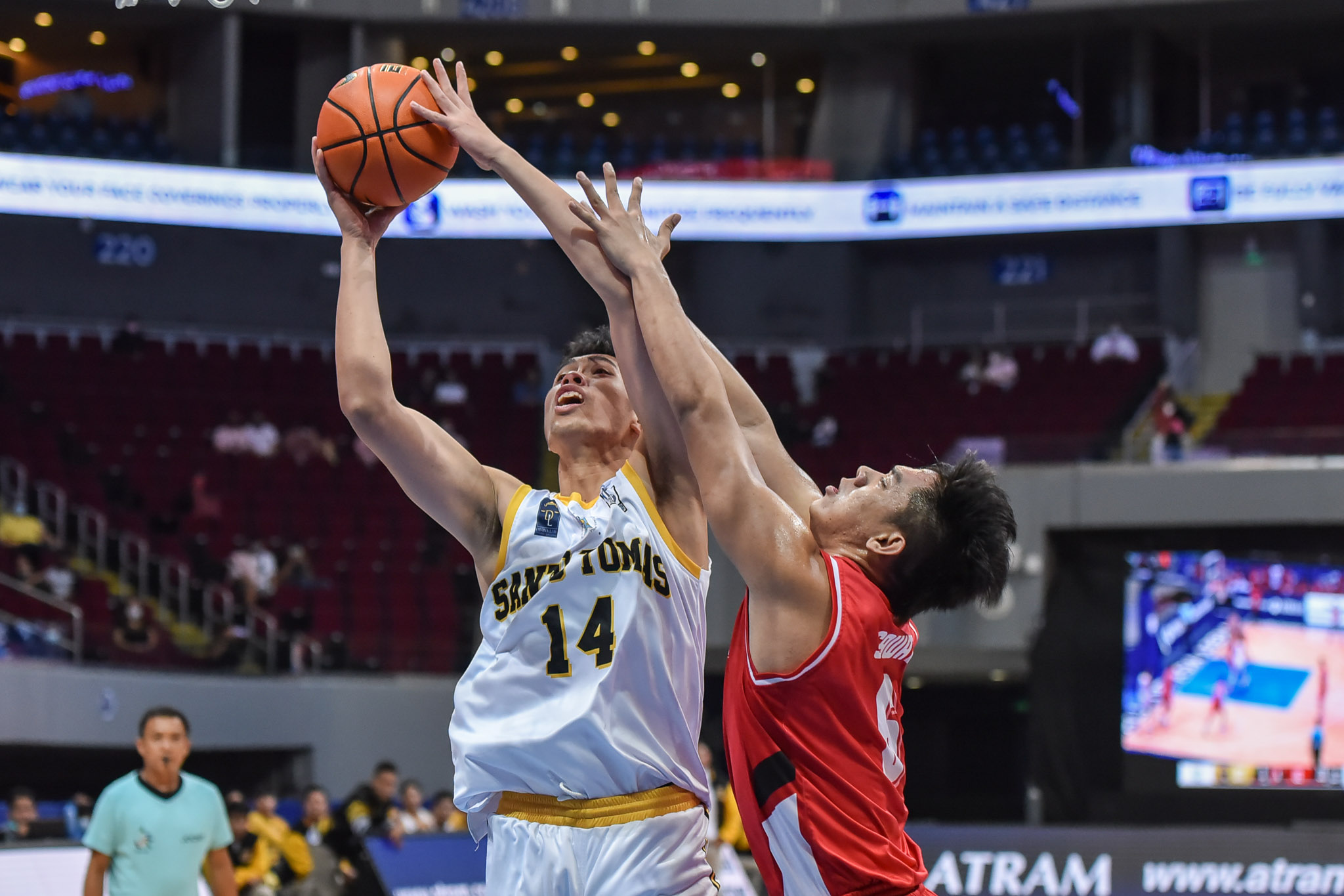 UAAP-84-MBB-UST-vs.-UE-Dave-Ando-9501-1 UST to parade 6-3 American Willie Wilson in D-League Basketball News PBA D-League UAAP UST  - philippine sports news