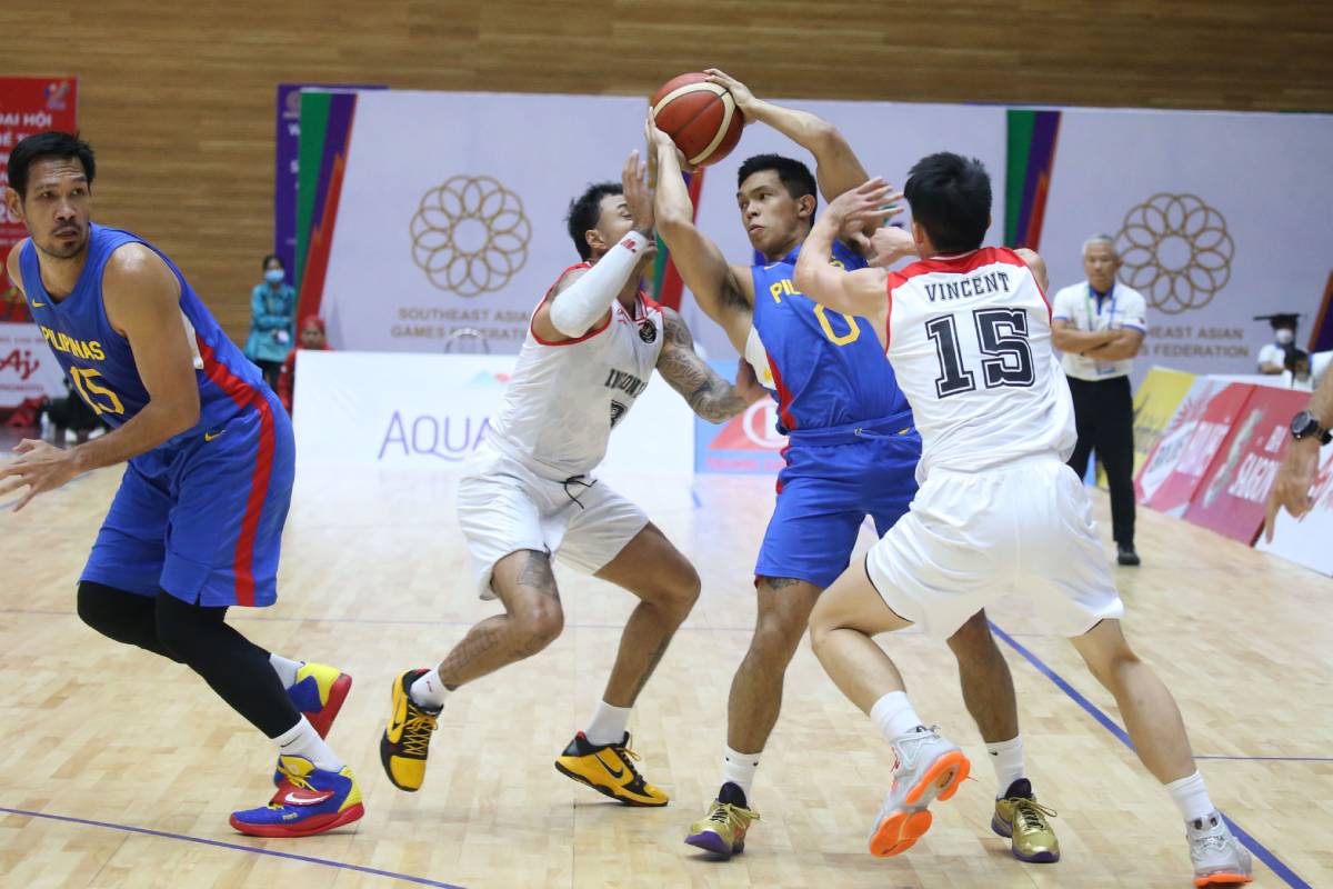 2021-SEA-Games-Basketball-Indonesia-vs-Gilas-Thirdy-Ravena SBP apologizes for short-comings during SEAG campaign 2021 SEA Games 3x3 Basketball Basketball Gilas Pilipinas News  - philippine sports news