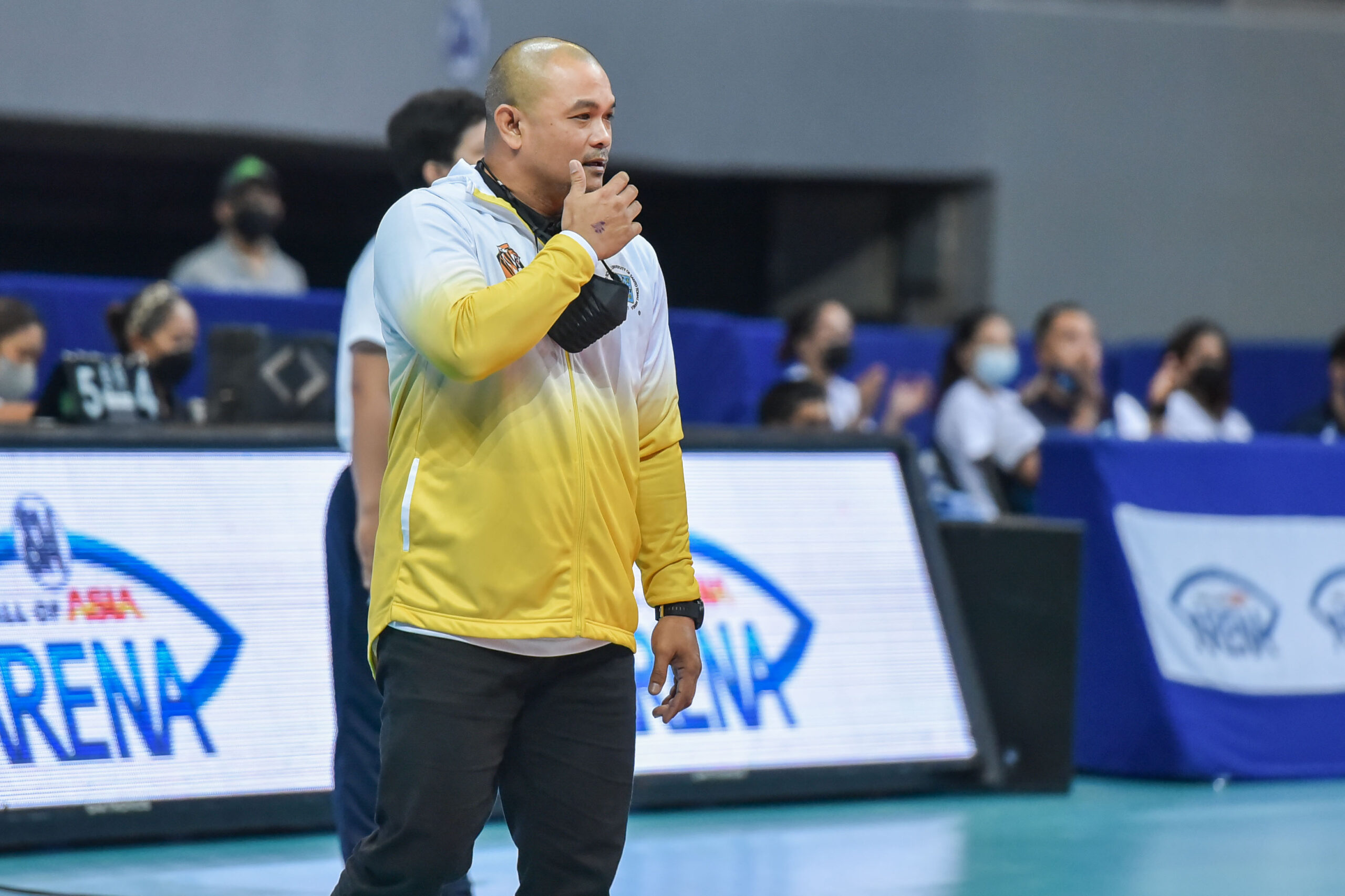 UAAP-84-WVB-UST-vs.-ADU-Kungfu-Reyes-4920-scaled Cardiac five-setters will only help UST in the long run, says Kungfu Reyes News UAAP UST Volleyball  - philippine sports news