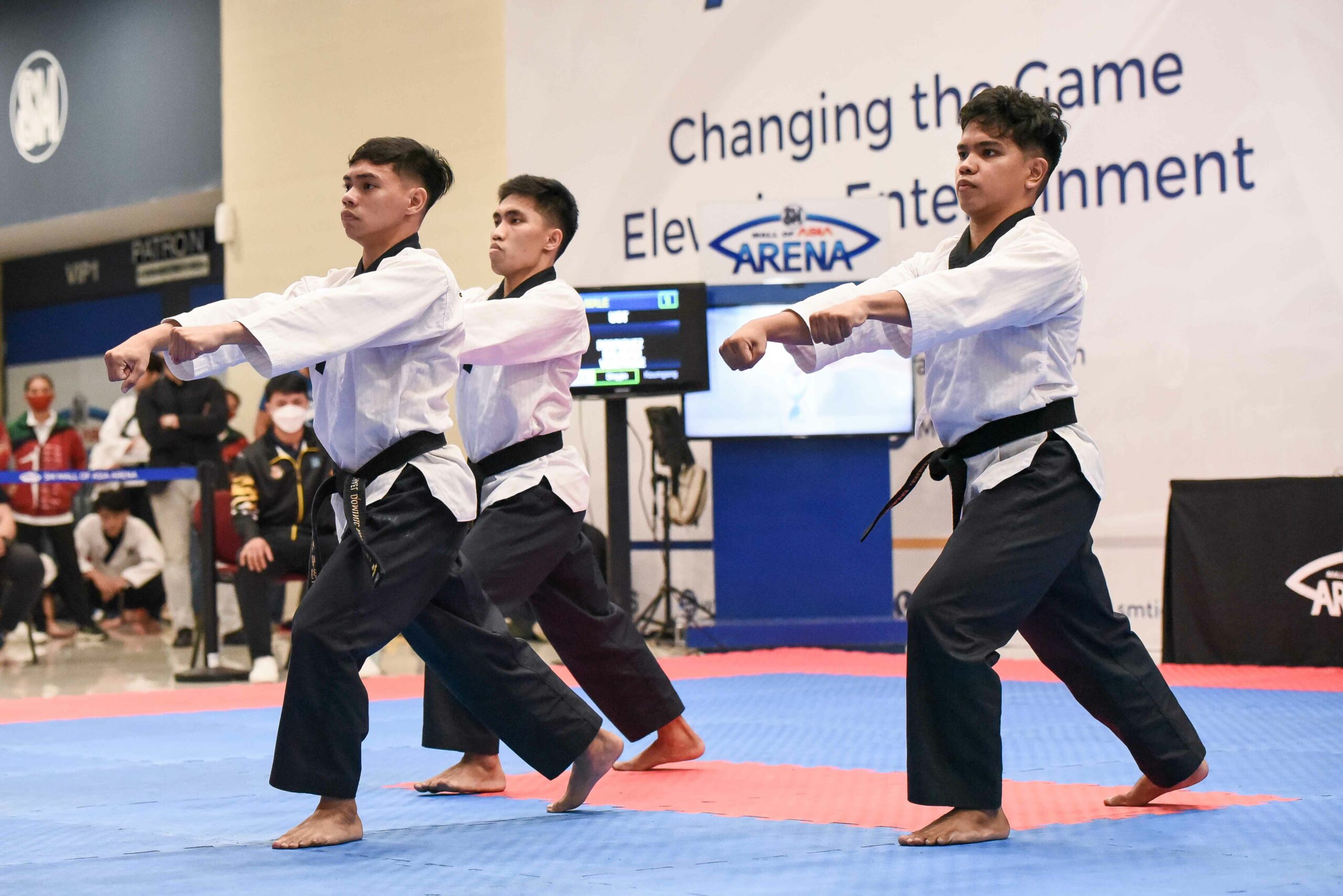 UAAP-Season-84-Taekwondo-Team-Male-Finals-UST-Vincent-Rodriguez-Miguel-Baladad-Darius-Venerable-2-scaled UAAP 84: UST jins dethrone DLSU in poomsae ADMU DLSU FEU News NU Taekwondo UAAP UP UST  - philippine sports news