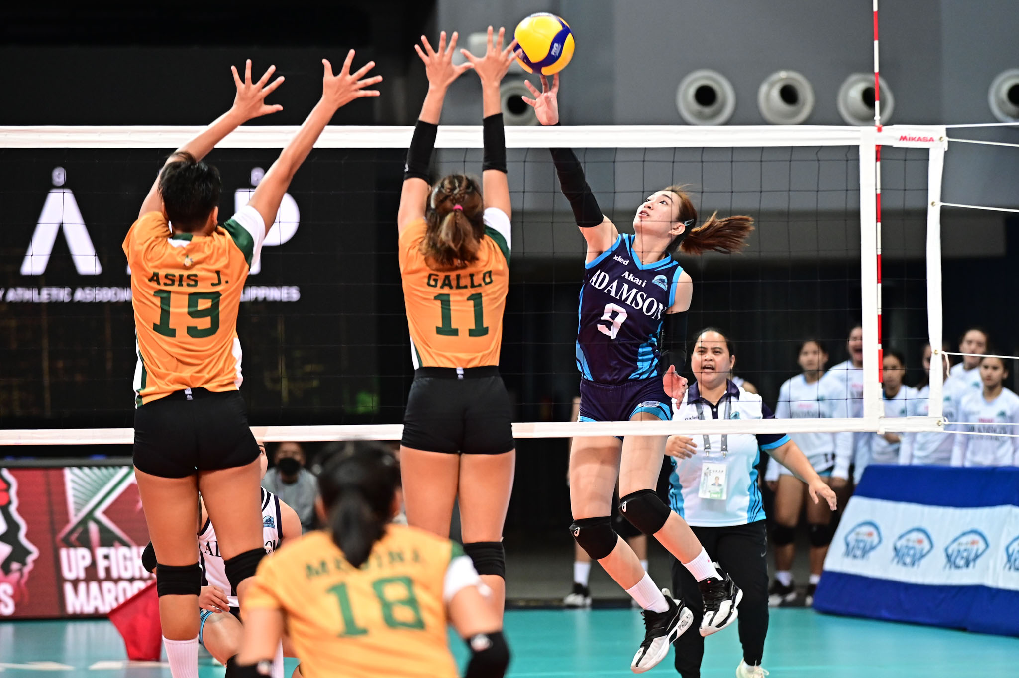 UAAP volleyball: Adamson wins his third straight match and defeats FEU.