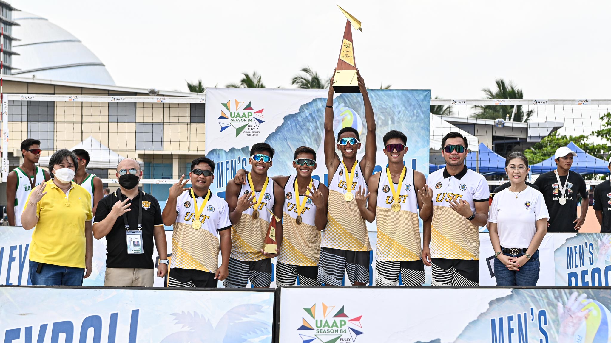 20th-Photo-Champion-UST UAAP 84: Varga leads UST to men's beach volley three-peat Beach Volleyball DLSU News NU UAAP UST  - philippine sports news