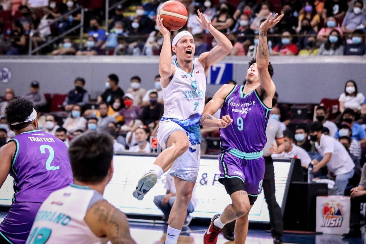 2022-PBA-Philippine-Cup-Converge-vs-Phoenix-Matthew-Wright Topex says Wright's next move has Phoenix management's blessing Basketball News PBA  - philippine sports news
