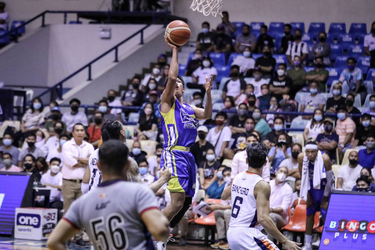 2022-PBA-Philippine-Cup-Magnolia-vs-Meralco-Mark-Barroca-2 Barroca insists outing vs Meralco was not about bouncing back Basketball News PBA  - philippine sports news