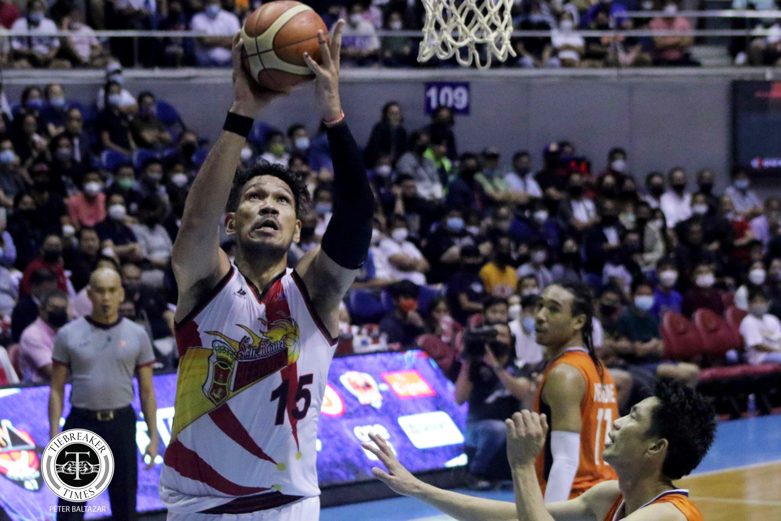 2022-PBA-Philippine-Cup-Semis-Meralco-vs-San-Miguel-June-Mar-Fajardo-1-scaled Heat is on as post-Death Five SMB challenged to prove worth Basketball News PBA  - philippine sports news