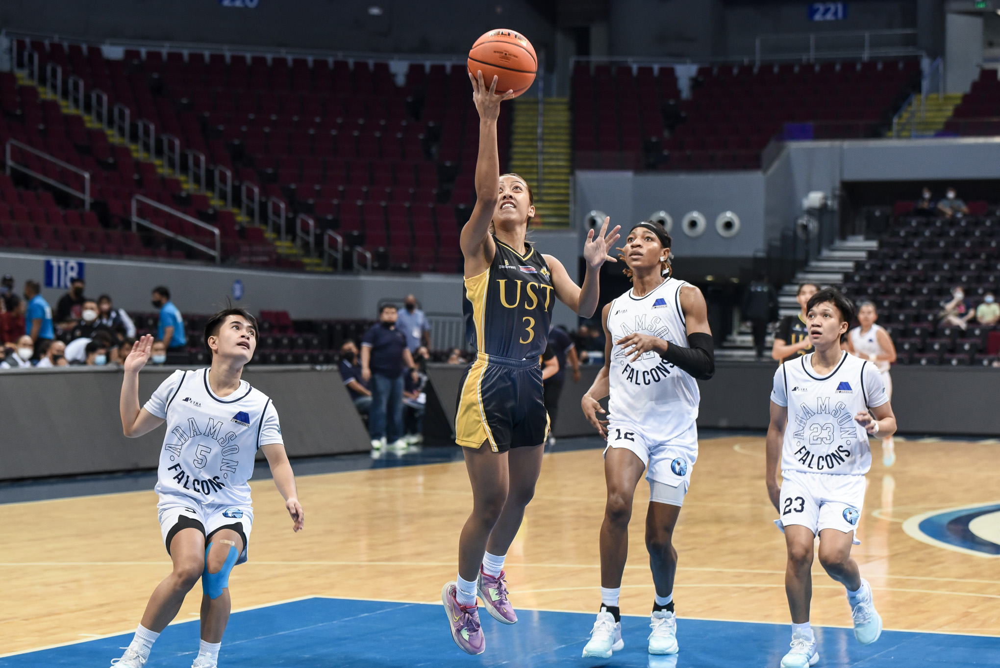 UAAP85-Nikki-Villasin-1 Haydee Ong glad to see Tacatac, Villasin step up as UST only fields 12 players Basketball News UAAP UST  - philippine sports news